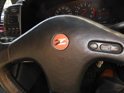 Z32　ホーンパット・エンブレム